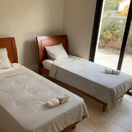 Tersefanou's Getaway B03 Larnaca